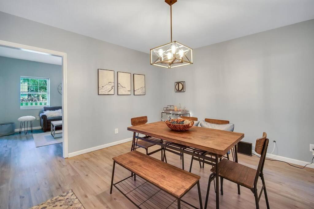 New Cheerful Renovated Home - 5 Min To Downtown! 薩凡納 外观 照片
