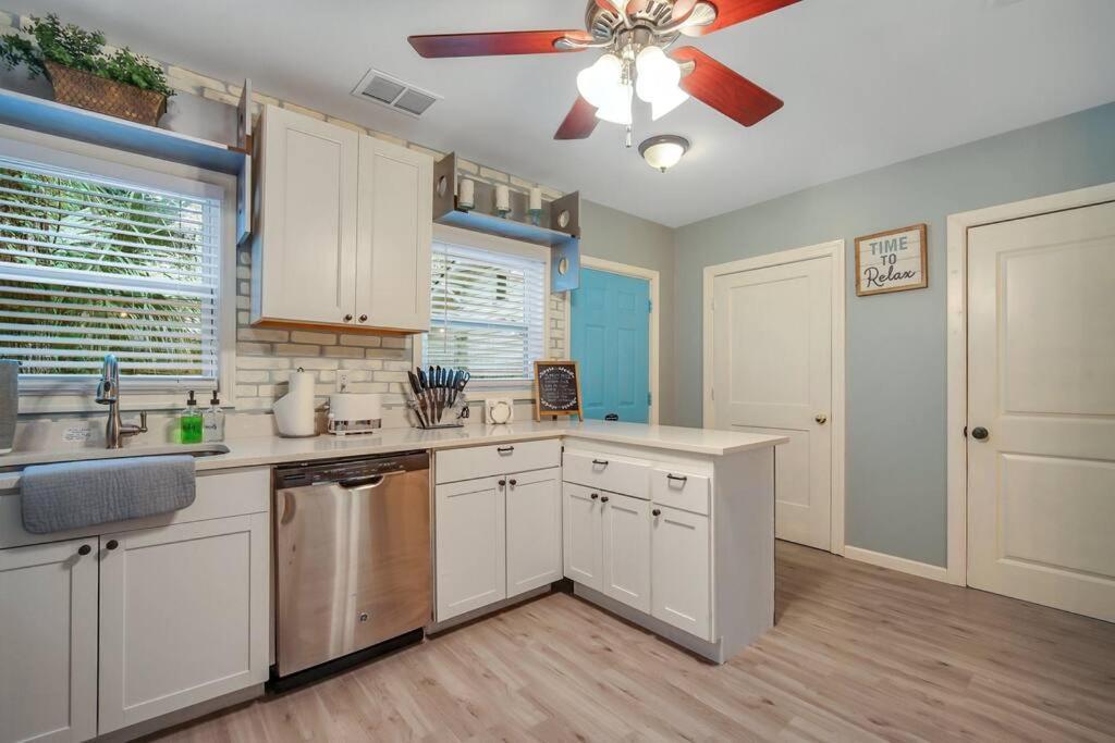 New Cheerful Renovated Home - 5 Min To Downtown! 薩凡納 外观 照片
