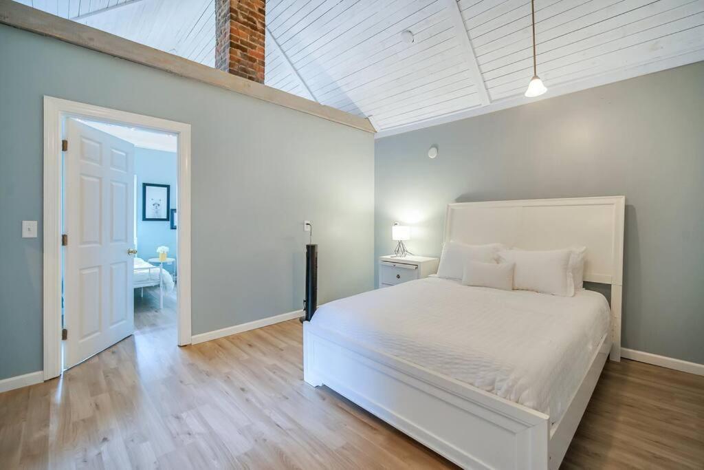 New Cheerful Renovated Home - 5 Min To Downtown! 薩凡納 外观 照片